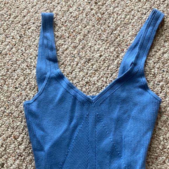 NEVER WORN ABERCROMBIE & FITCH BODYSUIT SIZE: M - Picture 3 of 4